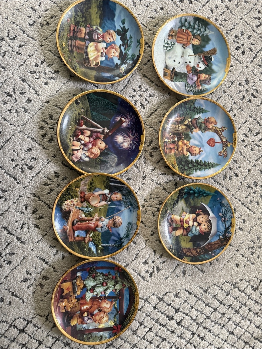 The Bradford Exchange Gold-Trimmed Hummel Collector Plates Set